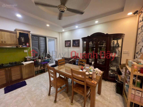 Urgent sale of house on Nguyen Thi Muoi District 8, 4 floors, 4x14m, prime location, District 30 million\/month _0