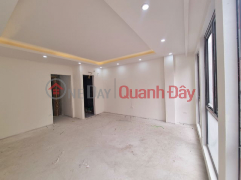 NHÀ MỚI PHÂN LÔ TÔ TÔ VÀO NHÀ 7 TẦNG THANG MÁY Hoàng Cầu 45m2,mặt tiền 5m,15 tỷ Đống Đa. _0