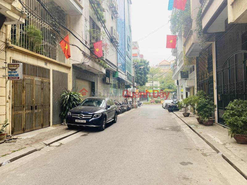 Owner offers to sell house on Thai Ha lane, 102m2, 19.79 billion. Prime location, highly profitable business Sales Listings