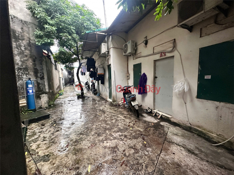 đ 35 Billion, BEAUTIFUL LAND - GOOD PRICE, PROFITABLE INVESTMENT, need to quickly sell a plot of land with a house as a gift in Tu Son town, Bac Ninh province