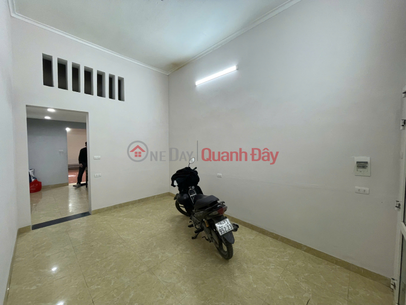 Cho thuê nhà nguyên căn tại 23 ngõ Chợ Khâm Thiên, 72m2 x 2 tầng, 2 ngủ, 1 WC, 10Tr Niêm yết cho thuê