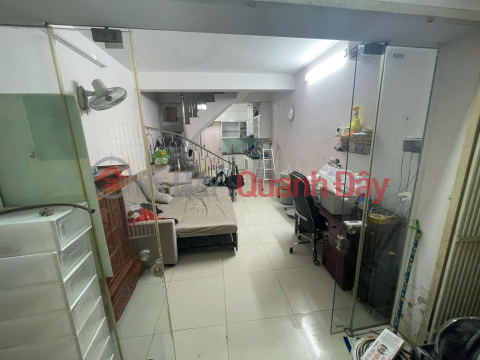 Whole house for rent in lane 509 Vu Tong Phan, 2 floors, 40m2, 2 bedrooms, 7.5 million VND online business, living... _0