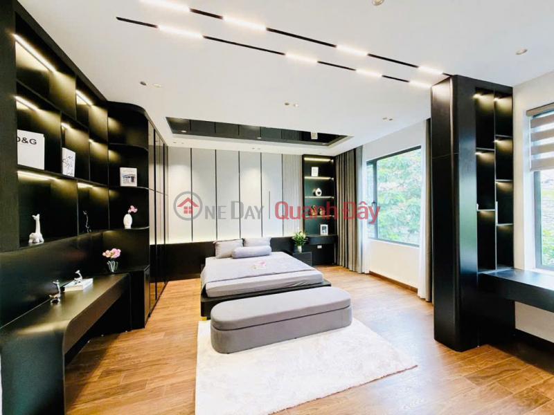 HOUSE FOR SALE IN TAY HO – SIDEWALK – CARS CAN AVOID – BUSINESS – NICE FOR RESIDENCE – PERMANENTLY AIRY STREET VIEW Sales Listings