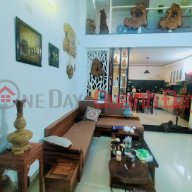 Urgent sale of 2-storey house in front of Con Dau street, close to Hoa Xuan Cam Le market, Da Nang - 100m2 - Only 3.29 billion _0