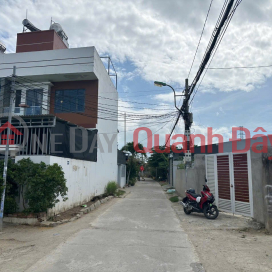 The owner wants to sell a plot of land in Nam Nha Trang ward, Vinh Thai commune. _0