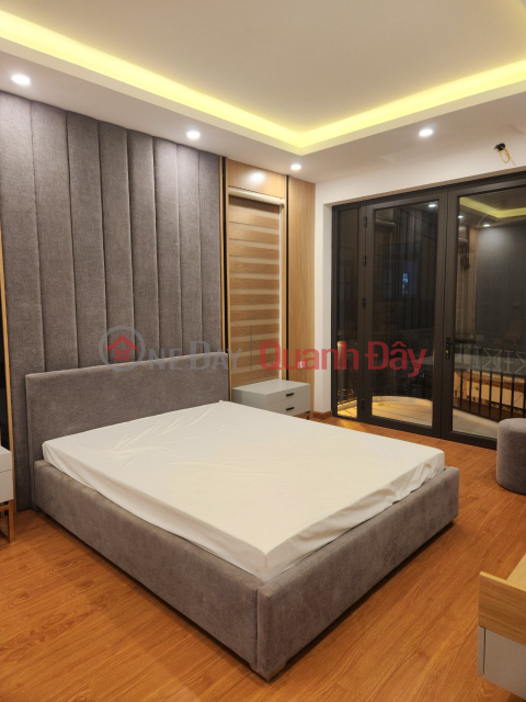 Family house, Phuong Canh Ward, Nam Tu Liem. Area 42m x 5 floors, large frontage, 2.4m alley _0