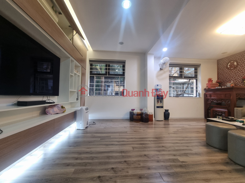Bán gấp căn nhà cực đẹp 150m2 khu Vĩnh Phúc, Ba Đình, tặng nội thất hơn 2 tỷ, giá 5,x tỷ. Niêm yết bán