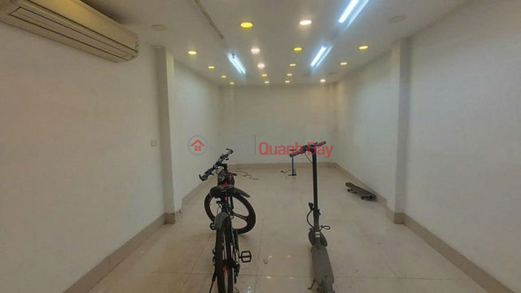 SUPER PRODUCT AT SO CROSSROAD - THROUGH ALLEY - BUSINESS - TRUCKS CAN PARKING AT THE DOOR 38m2, X 6 floors, 8 billion, Thinh Quang - Dong Da., Vietnam Sales | đ 8.2 Billion