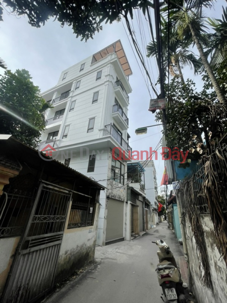 Only 1 unit! House for sale in Dam Quang Trung, 38m x 6 floors, car-friendly, garage, elevator, just over 10 floors, negotiable. Sales Listings