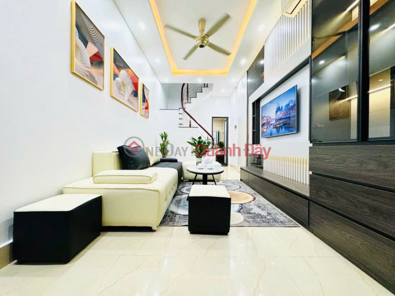 House for sale in Khuong Trung, 32m x 5m, 2nd floor, open front and back - Full furniture included Sales Listings