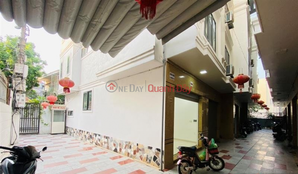Selling a house on the corner of Mieu Hai Xa, area 50m x 4 floors PRICE 3 billion, extremely shallow lane near Hang Market Sales Listings