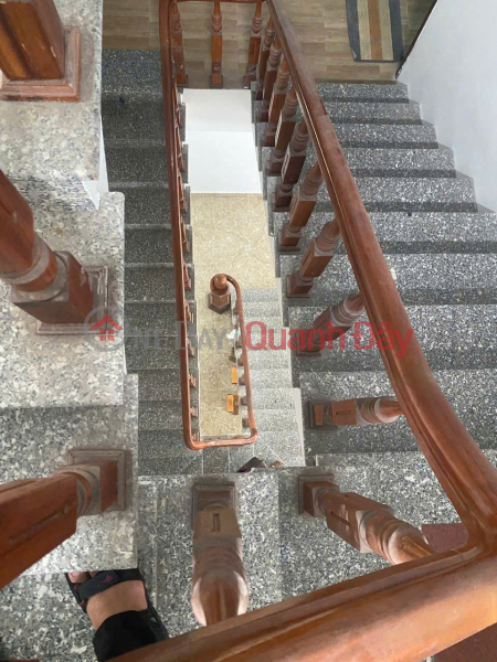 4-storey house for sale in the center of Tran Hung Dao, near Cong Coffee Shop, wide car road, 65m2 Sales Listings