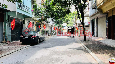 bán mảnh đất 2 thoáng, 76m, mặt tiền 7.6m, phân lô, vỉa hè , ôtô tránh _0