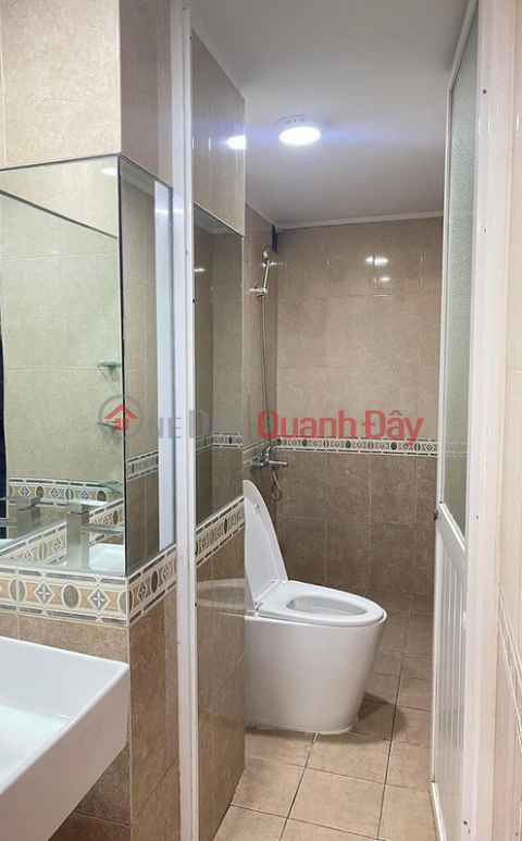 CẦN BÁN RẺ NHÀ ngô Quyền, Quận 10, Hẻm Xe hơi, 33m2, Chỉ 5 tỷ7 _0