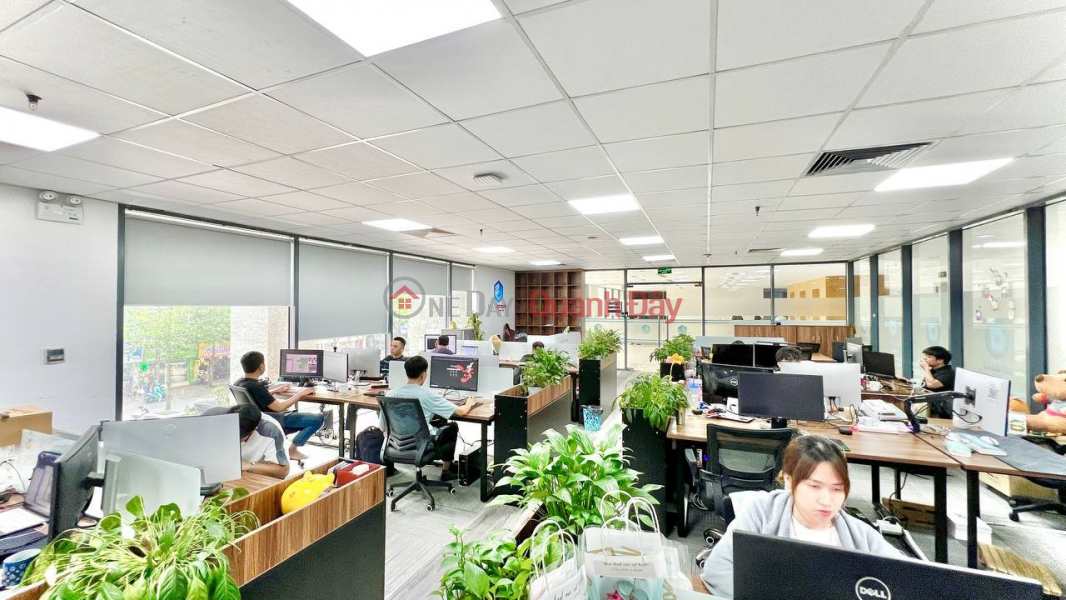 ₫ 97 Million/ month, Owner rents 315m2 office floor at Comatce Tower, cheapest price 317 N\\/m2 in Thanh Xuan area