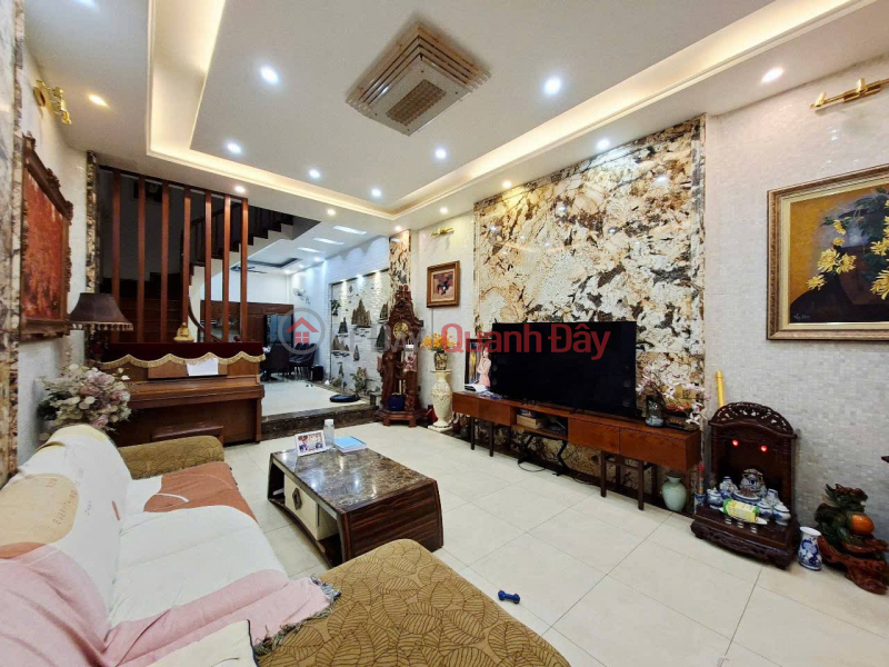 Bán liền kề Dịch Vọng, Cầu Giấy, 50m2, 5 tầng, ô tô đỗ cửa, nhà đẹp, giá tốt Niêm yết bán