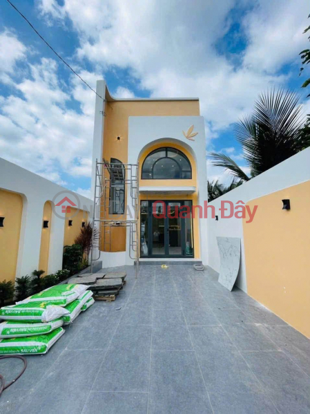 137m2 house with mezzanine in Tan Trieu, featuring a very spacious backyard, priced at only 1.75 billion VND (negotiable). Sales Listings