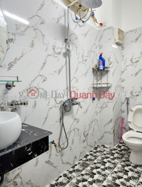 Cho thuê nhà mới ngõ Lãng Yên, 4 tầng, 40m2, 3 ngủ, 12 Triệu Full đồ mới koong _0