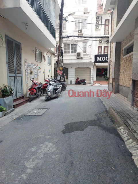 House for sale in Yen Lang, Thong Lane Cars avoid motorbikes. The used area is nearly 40m2, the price is slightly 8 billion. _0