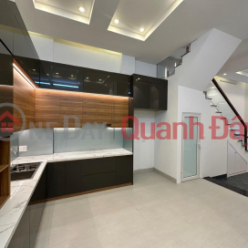 Selling Hoang Tich Tri townhouse, car, DTXD50m2 x 6 floors, 2 open elevators, 5m MT, only 10.5 billion. _0