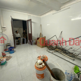 Cho thuê nhà nguyên căn ngõ 1277 Giải Phóng 40m² x 40m² x 2 tầng 5,5 triệu _0