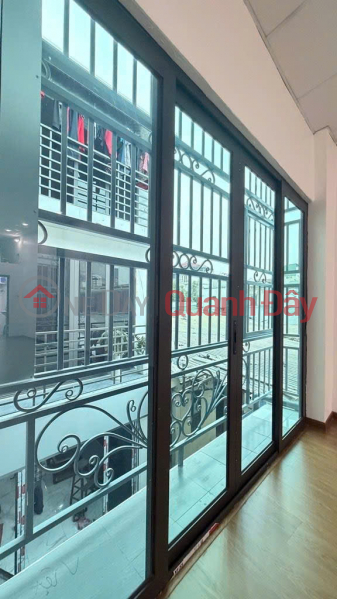 đ 4.1 Billion | Owner selling a 2-story house on Giai Phong alley, car can park right in front.