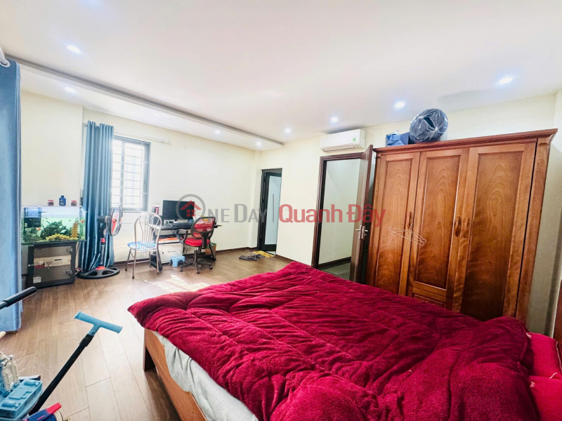 đ 8,6 tỷ bán nhà Ngọc Thuỵ, 3 ngủ khép kín, trong đê, ôtô đỗ cửa, chỉ 8.6 tỷ