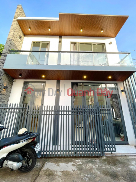 100% beautiful new house with 1 ground floor and 1 floor right in the center of Cach Mang Thang 8 Sales Listings