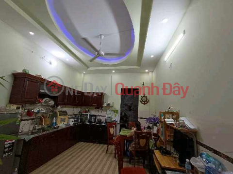 Tầng - Đường 8m , Phường BHHA, Bình Tân _0