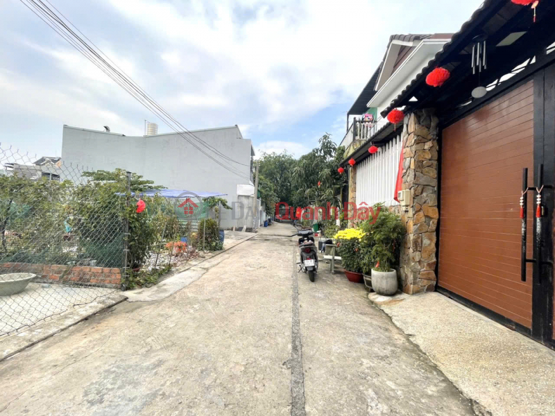 Urgent Land Sale, Plot, Car Alley, Linh Xuan Thu Duc, Area 82 m2 (5.2 X 16),Price only 3.95 billion Sales Listings