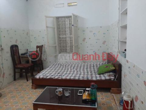 Cho thuê nhà ngõ Thái Thịnh, 60m² x 2 tầng ở hộ gia đình, 8 Triệu/tháng vào ngay _0