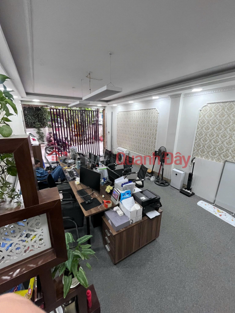 HOUSE FOR SALE ON THANH XUAN STREET, BUSY SIDEWALK, AREA 108M2 FRONTAGE 4.5M, PRICE 44.X BILLION _0