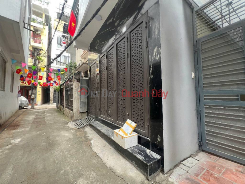 Bán nhà quận Thanh Xuân- Ngõ to- Gần ô tô- Nhà mới tinh- Ở ngay- 38m2 Niêm yết bán