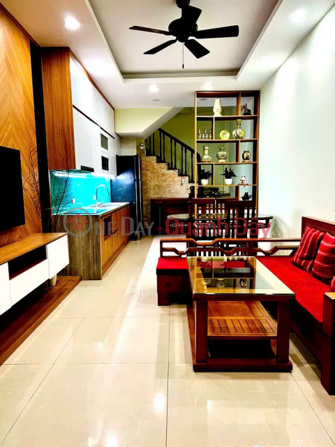 HOUSE FOR SALE IN KIM MA - BA DINH, 34M2, 5 FLOORS, FRONTAGE 3.5M, 9 BILLION. _0