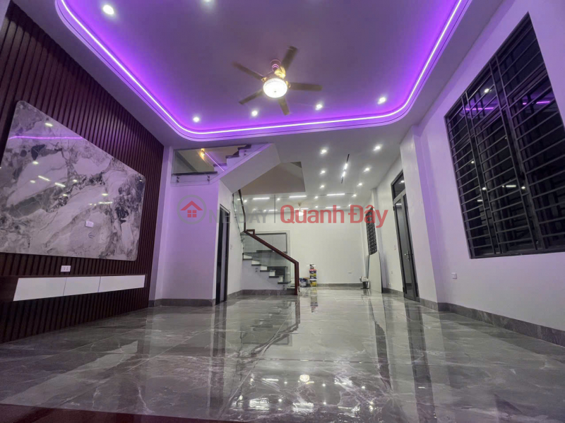 Selling a newly completed 3-story corner house in Vu Ninh ward for over 4 billion VND. Sales Listings