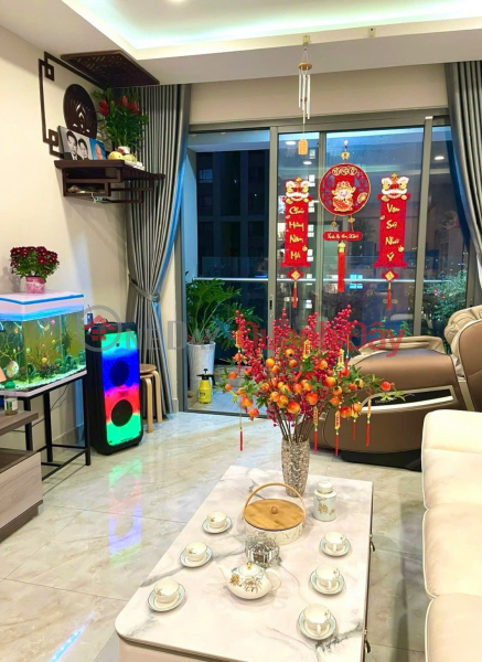 APARTMENT IN GOOD LOCATION - GOOD PRICE, owner is moving to settle down and needs to sell apartment on the 10th floor with nice view in District 4 Sales Listings