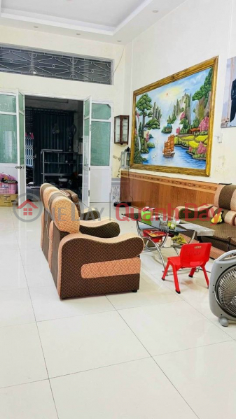 The owner sends and sells the land to donate the house. 2.5 Floor Co Dong Street, Binh Han Ward, Hai Duong City Sales Listings