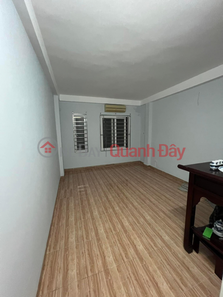 PRIVATE HOUSE FOR RENT WITH ENTIRE CAR LANE, 255 LINH NAM, 4 FLOORS, 43M2, 5 BEDROOMS, 11M, Vietnam | Rental đ 11 Million/ month