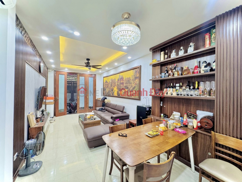 Bán nhà mặt phố Trần Hưng Đạo, 50m2, 5 tầng, mặt tiền 5m, 50 tỷ, vỉa hè rộng, dòng tiền 60tr/tháng Niêm yết bán