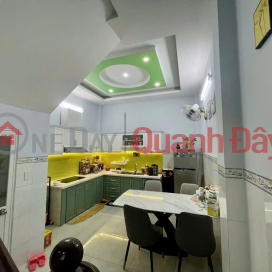 New price: 6 billion TAN BINH CENTER - 300M FROM PHAM VAN HAI MARKET - 4-STOREY REINFORCED HOUSE - NICE BOOK _0