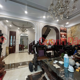 Selling house Lac Long Quan – VILLA, GARDEN 215m 4 floors, MT 16m, Cars to the house for 21 billion _0