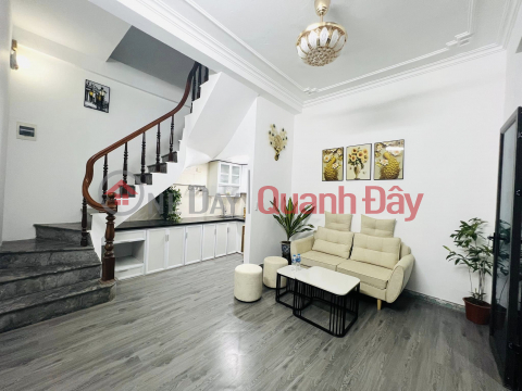 Selling beautiful house Trung Phung Dong Da 35m 5 floors 2.8 billion VND _0