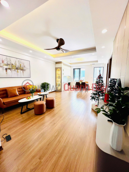 Thoáng Đẹp, Tòa B10 Nam Trung Yên 69m, 2PN 2WC, Nội thất xịn sò, 6.88 tỷ | Việt Nam, Bán | đ 6,88 tỷ