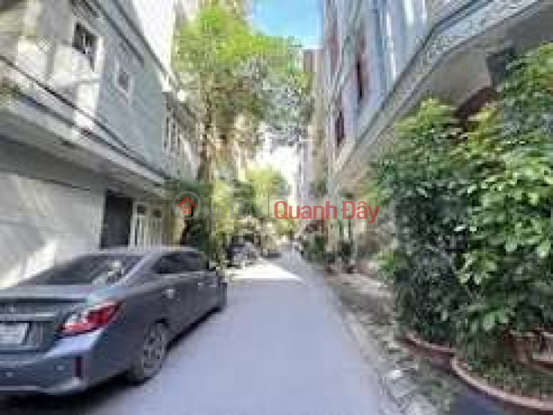 House for sale in a subdivided plot at alley 106 Hoang Quoc Viet, Cau Giay district, area 116m2, 8m frontage. Sales Listings