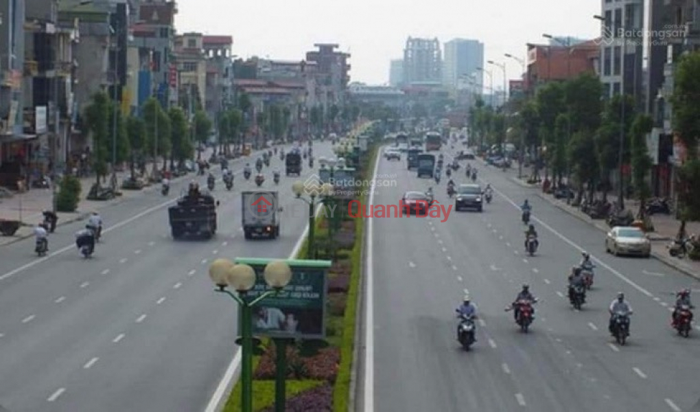 LAND FOR SALE ON NGUYEN VAN CU LONG BIEN STREET, HANOI PRICE FROM 27 BILLION TO 200 BILLION Sales Listings