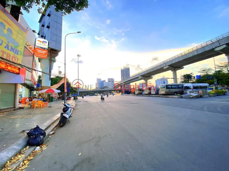 cheap super cheap! 35.2m 3t Cau Giay street surface is worth 15 billion business despite Sales Listings