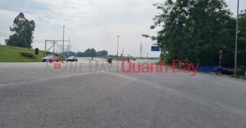 Gia đình bán đất mặt Quốc Lộ 32C, cổng Chính Đền Hùng - Việt Trì, Phú Thọ. DT 138m MT Rộng, KD đỉnh _0