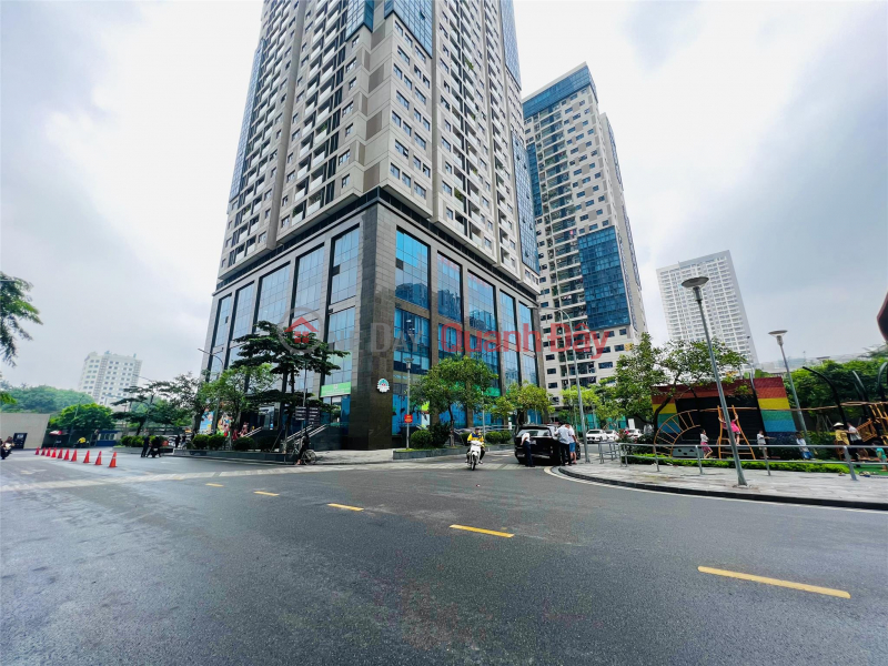 Urgent sale of corner lot 147.8m2 office floor - Long-term ownership is the best in Hanoi, Vietnam Sales | đ 6.9 Billion