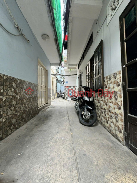 đ 3,5 tỷ | Giảm mạnh 1 tỷ! Nhà Vuông 2 tầng 34m2 sát Lan Anh– CMT8 Q3