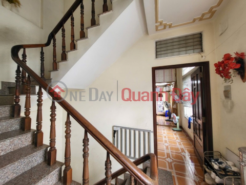 5-storey house, original lot, 2 street frontages, 8m alley, Doanh area, 6x20, 3\/2 street, district 10, for sale _0